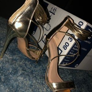 Size 7 heels